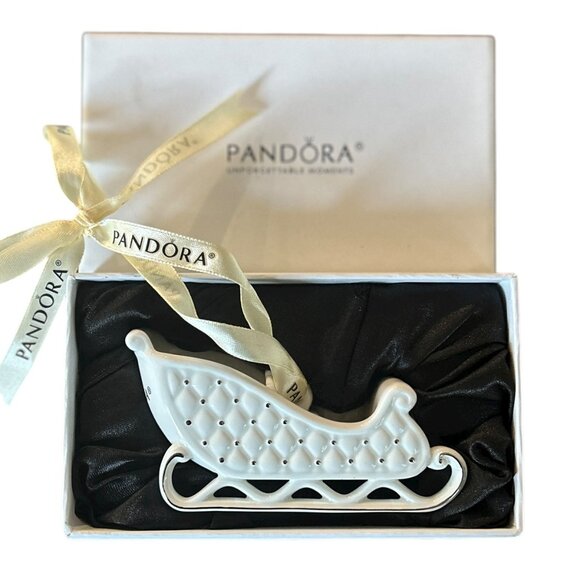 Pandora 2014 Christmas Ornament White Sleigh Silver Detail Original Box Ornate - Picture 2 of 6
